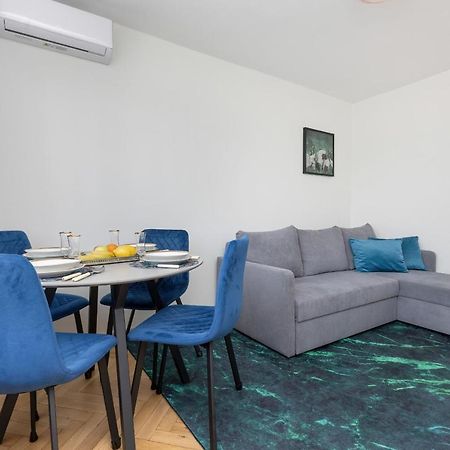 Cozy And Comfortable Wola Apartment By Noclegi Renters Варшава Экстерьер фото